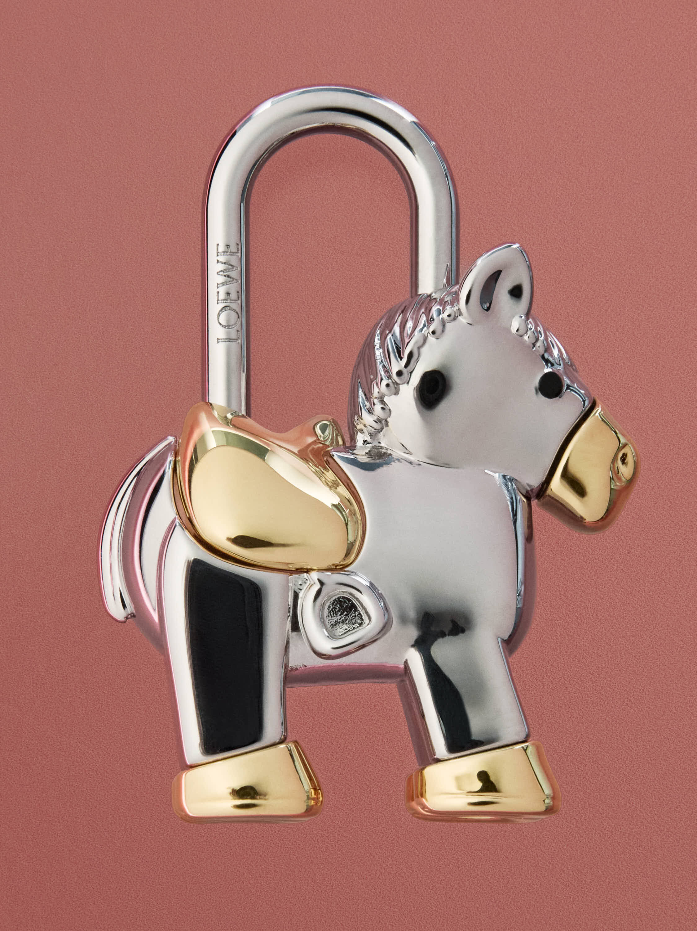 美*望様 ロエベ　チャーム LOEWE ☆ハリネズミチャーム (LOEWE/バッグチャーム) CA36232X31【BUYMA】